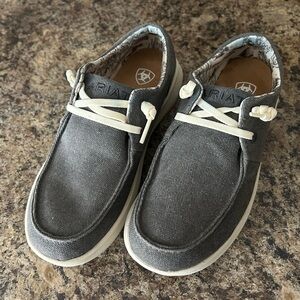 Ariat Women's Hilo Washed Black Slip-on size 5.5